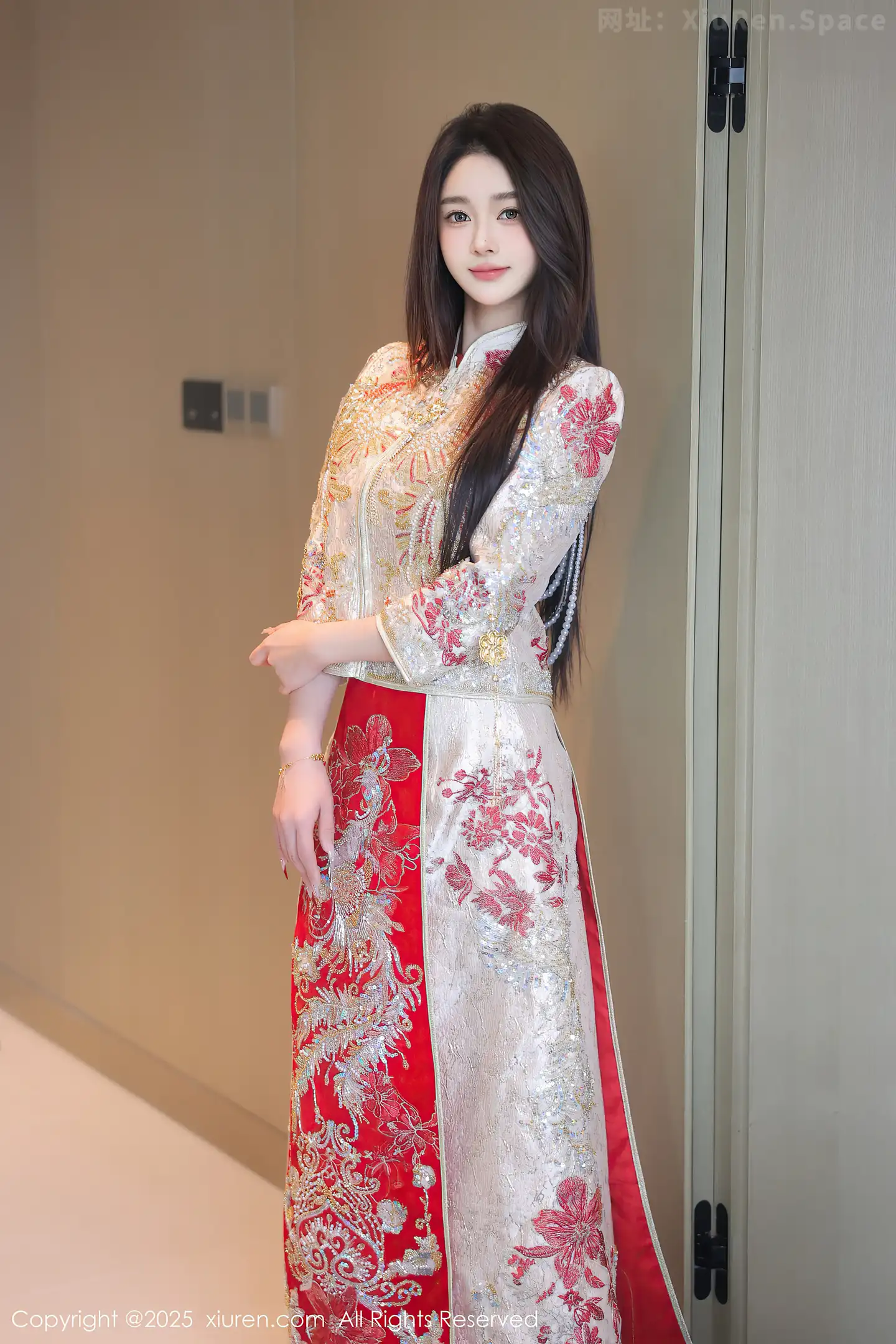 图片[3]-[XiuRen秀人网] VOL.9833 模特Candy糖糖性感喜庆服饰露红色情趣服饰秀丰腴身材诱惑写真88P-秀人网官方网站